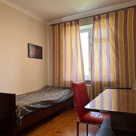 Cosy flat in the city center Apartment บิชเคก ภายนอก รูปภาพ